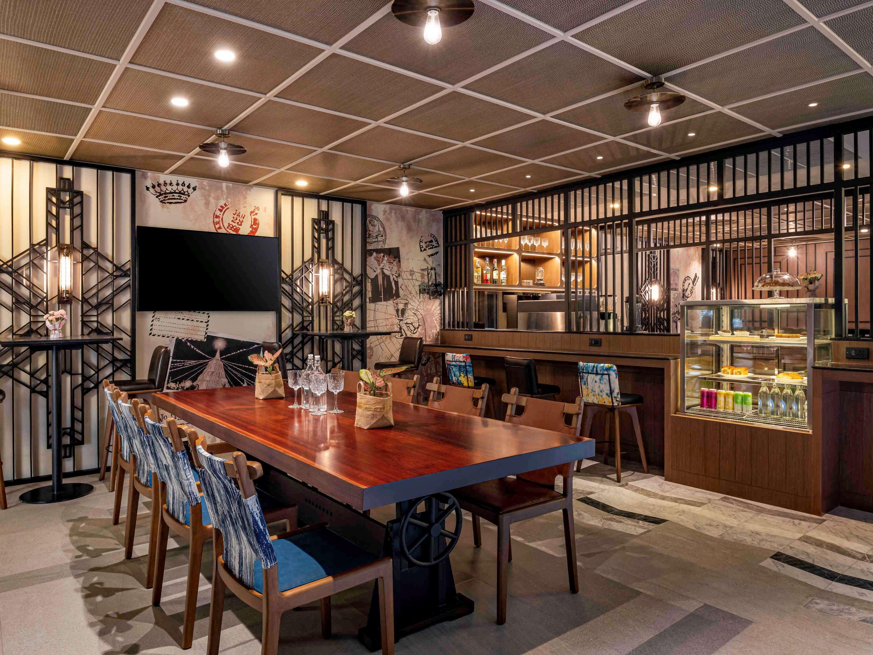 ibis Styles Bangkok Silom Hotel Bagian luar foto