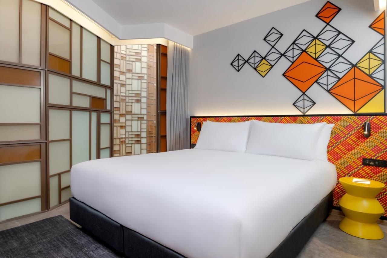 ibis Styles Bangkok Silom Hotel Bagian luar foto
