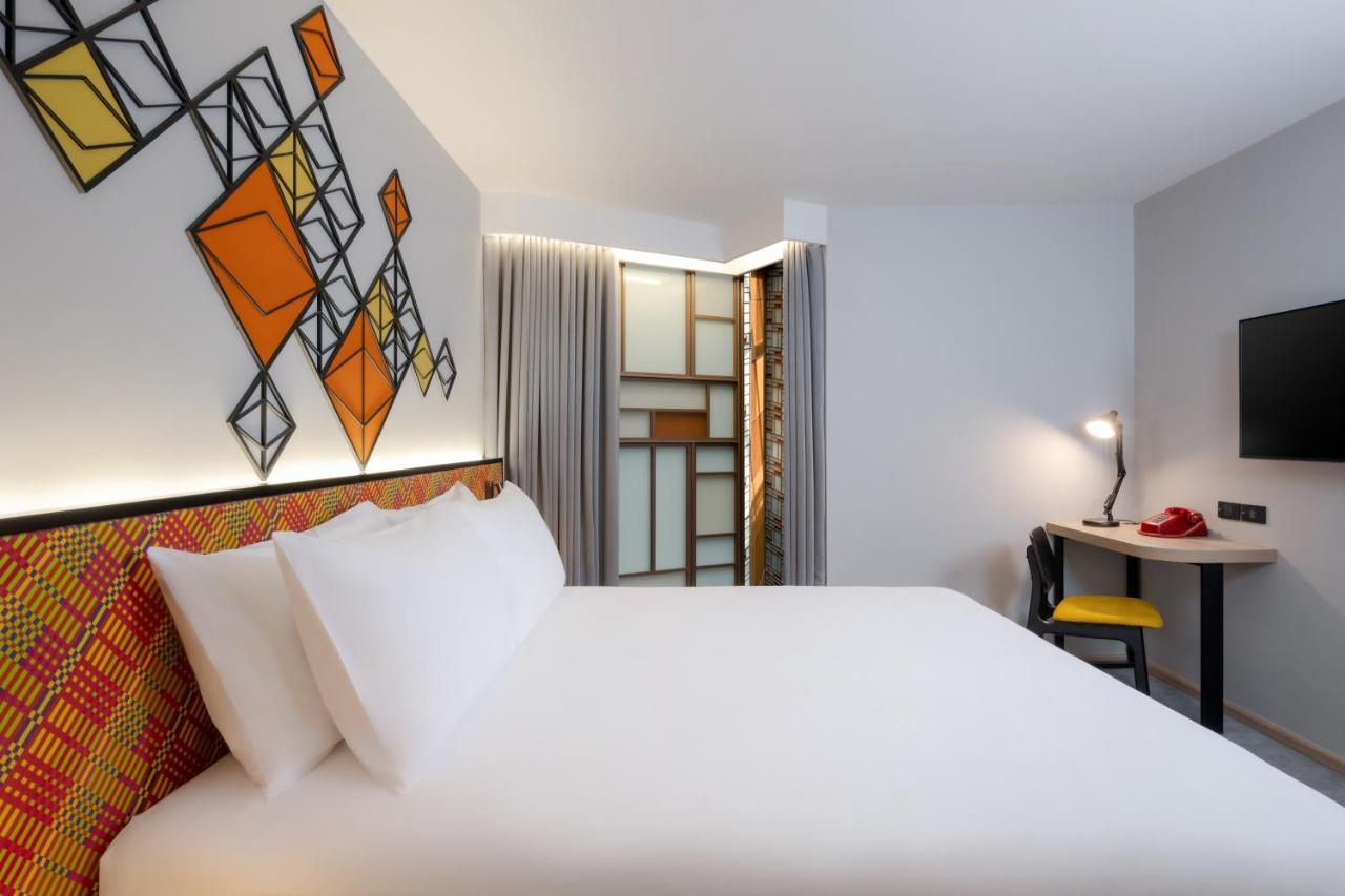 ibis Styles Bangkok Silom Hotel Bagian luar foto