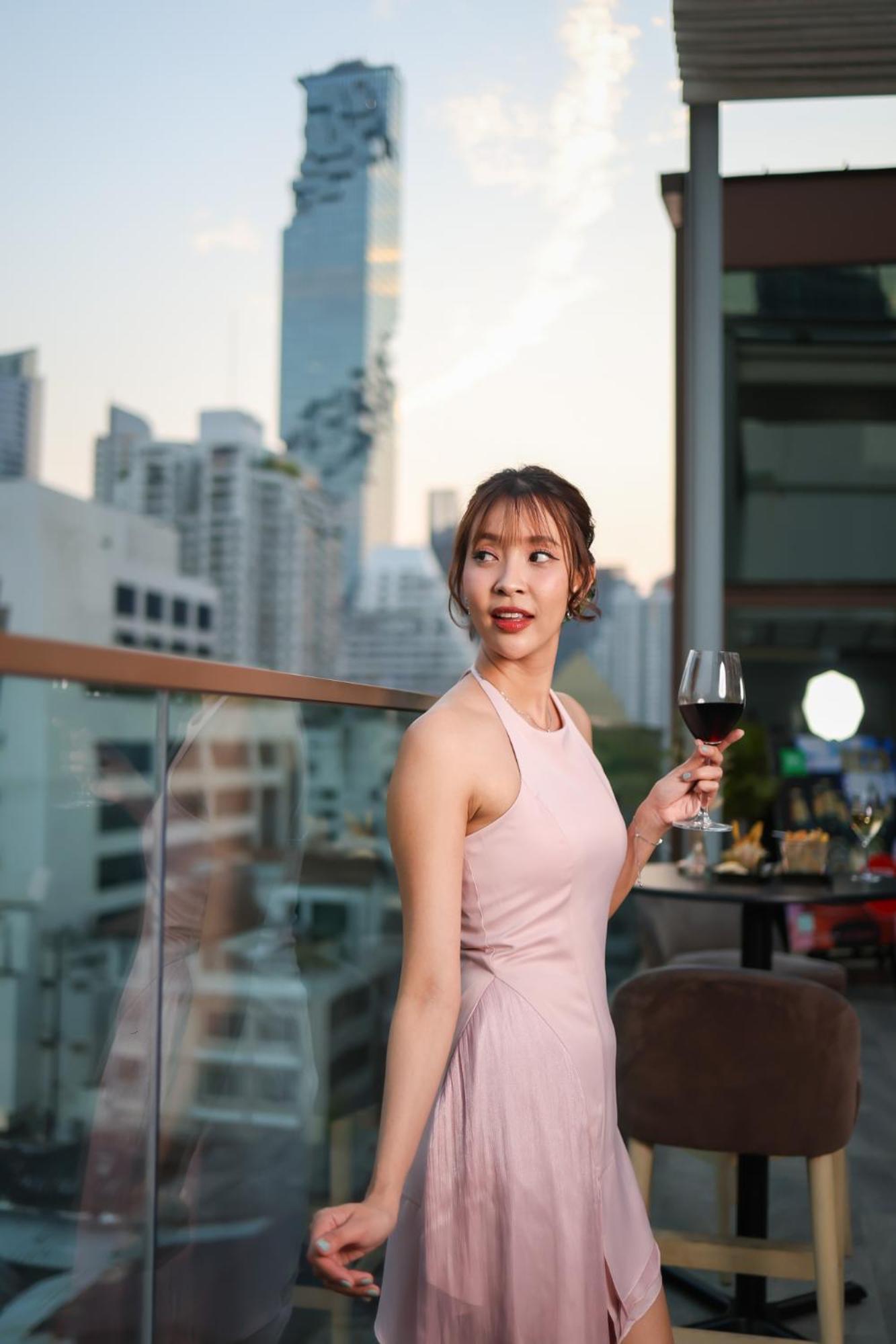 ibis Styles Bangkok Silom Hotel Bagian luar foto
