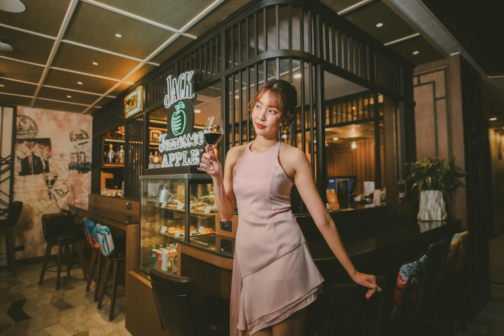 ibis Styles Bangkok Silom Hotel Bagian luar foto
